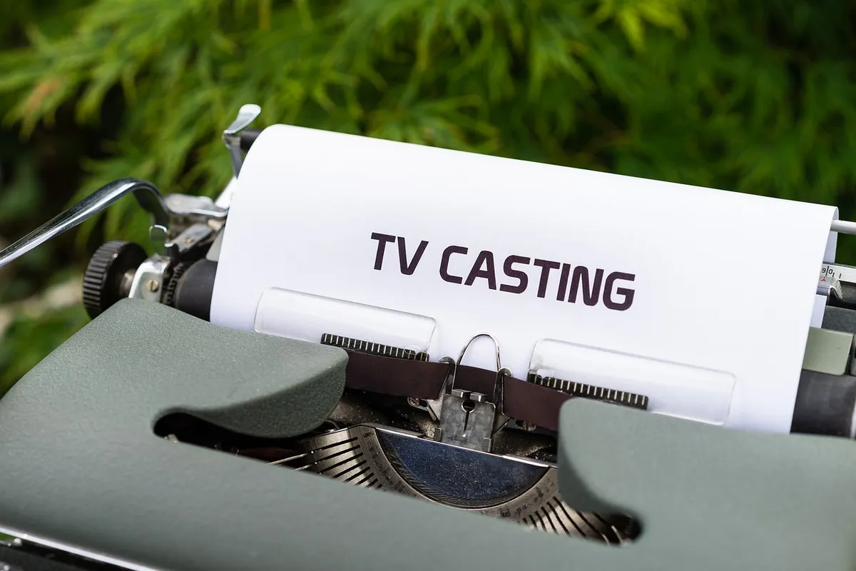 typewriter, paper, television cast, casting show, tv show, watch tv, film, bachelor, singing, casting, selection, round, media, tv channel, youtube, video, ente